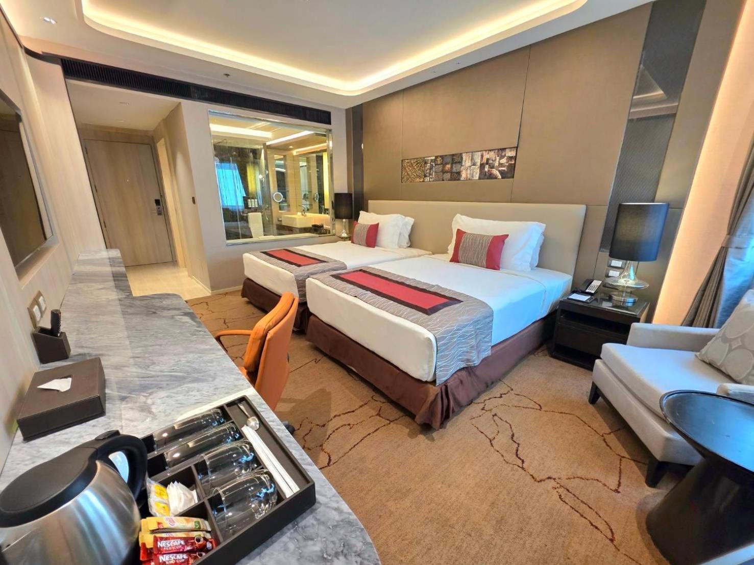Graceland Bangkok By Grace Hotel - Sha Extra Plus Exterior foto